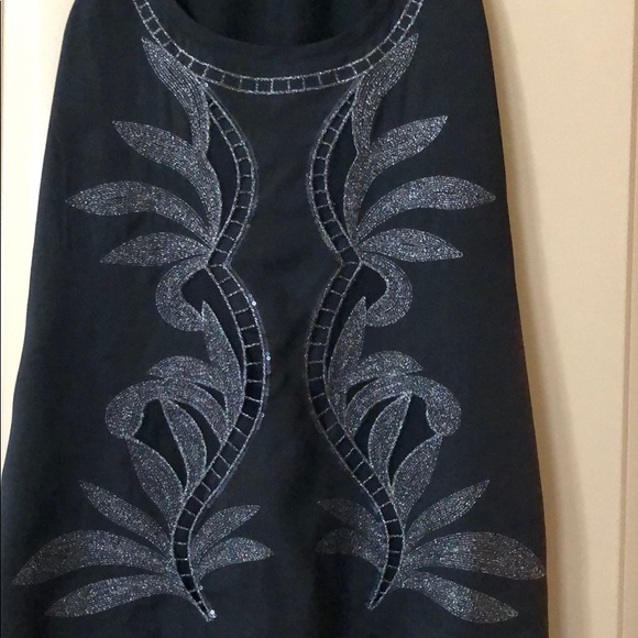 Elegant Glittering Fantasy Embroidered Express Top - Picture 2 of 3